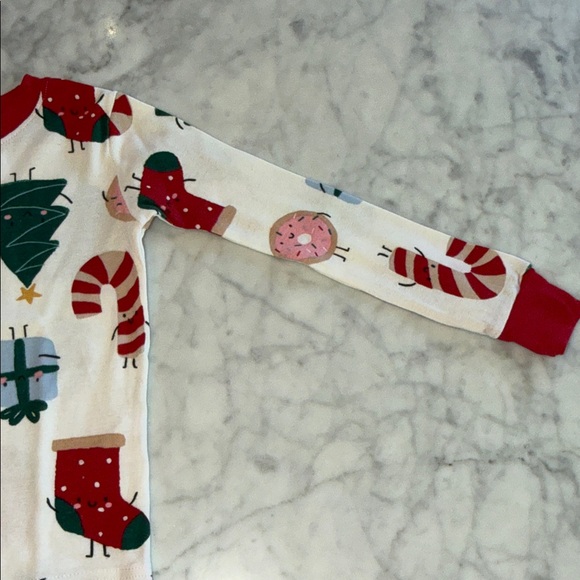 Carter's Holiday Pajama Set Bundle - Red and White 4T - Picture 5 of 14